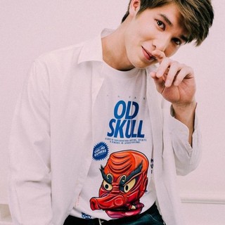 เสื้อยืด Oldskull ลายอสูรกายสามารถปรับแต่งได้