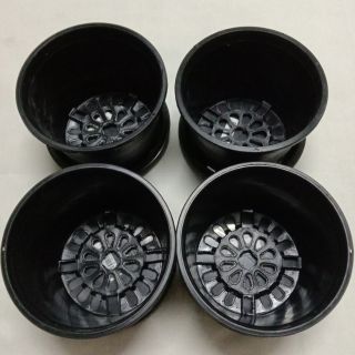 4ชุด กระถางพลาสติก 6นิ้ว
