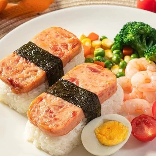 แฮมหมูกระป๋องเนื้อสัมผัสเนียนนุ่ม หอมกลิ่นเครื่องเทศ รสชาติเค็มอ่อนๆขนาด梅林午餐肉罐头340g