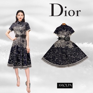 DRESS DIOR งานใหม่  2021SS  งานน่ารักมาก ผ้าดี๊ดีย์   กระดุมหน้า  ทอลายผ้าทั้งตัว