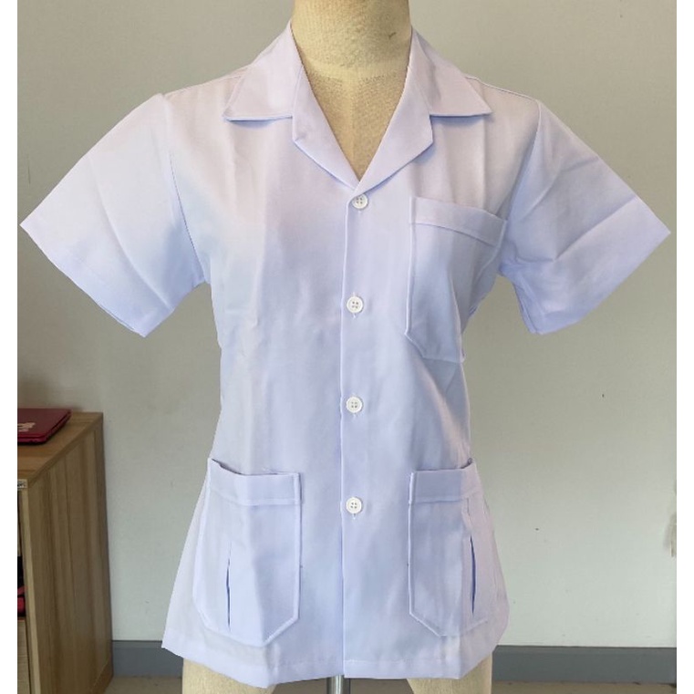 เสื้อกาวน์ตัวสั้น แขนสั้น เนื้อผ้าสแปนเด๊กซ์ เกรดA สีโอโม่ ไซส์34-56นิ้ว  ปักชื่อแจ้งชื่อทางแชท1-2วันจัดส่งค่ะ