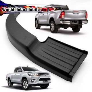 พลาสติกยึดกันชนหลัง สีดำ ข้างซ้าย Toyota  Hilux Sr5 Revo Rocco 4x2 4x4 ปี 2015 - 2019