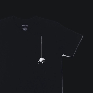 bank’s Spider in Black T-Shirt เสื้อยืดลายแมงมุม เสื้อยืดคอกลมสีดำ เสื้อยืดคุณภาพดี