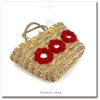 Pompom straw tote มีให้เลือก 2 สี สีดำและสีแดง