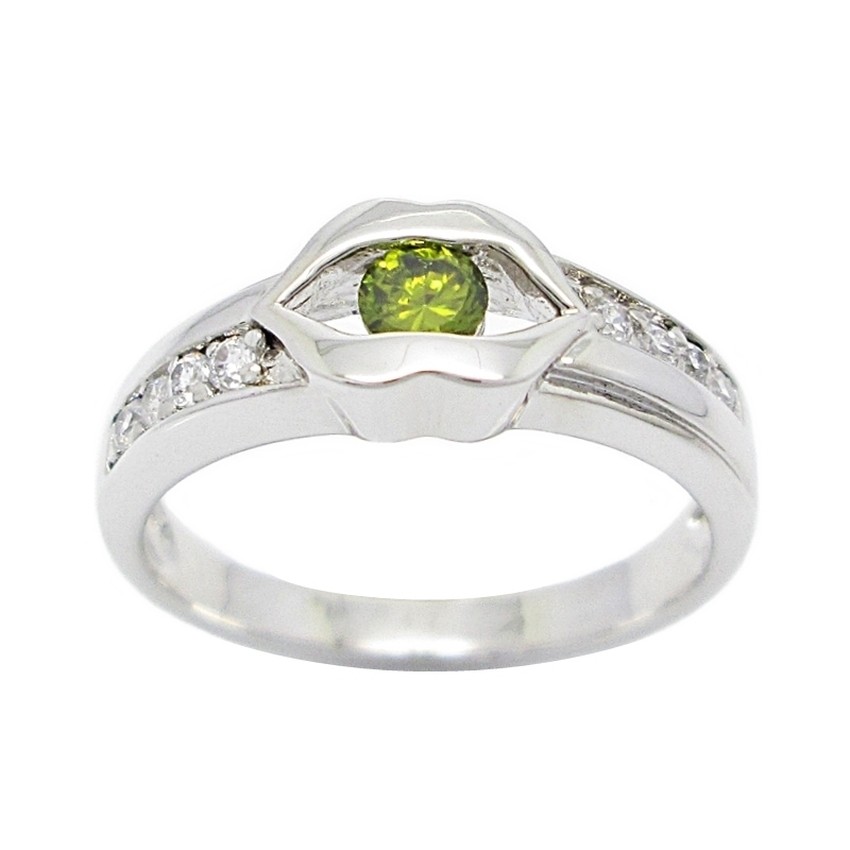 แหวนรูปปาก แหวนเพอริดอท  พลอยเขียวส่อง ประดับเพชร ชุบทองคำขาว