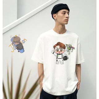 เสื้อยืดลําลอง คอกลม พิมพ์ลายการ์ตูน Jackson Wang แฟชั่นสําหรับผู้ชาย และผู้หญิง