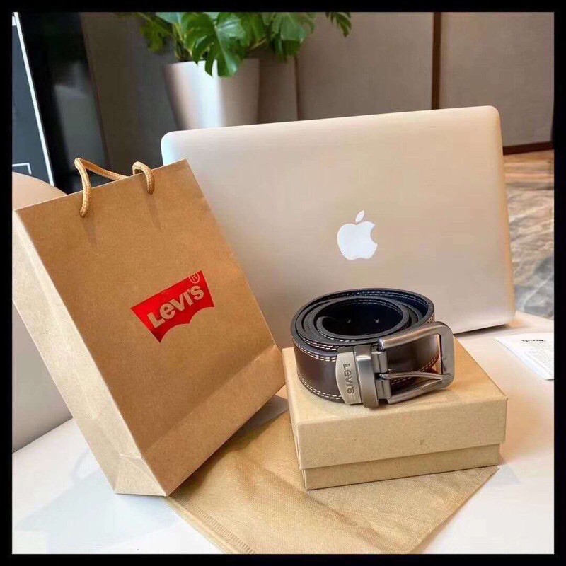 พร้อมส่ง‼️เข็มขัดหนังผู้ชายสุดหรู มาพร้อมกล่องอุปกรณ์ครบ ซื้อเป็นของขวัญรับรองถูกใจผู้รับแน่นอน ❤️