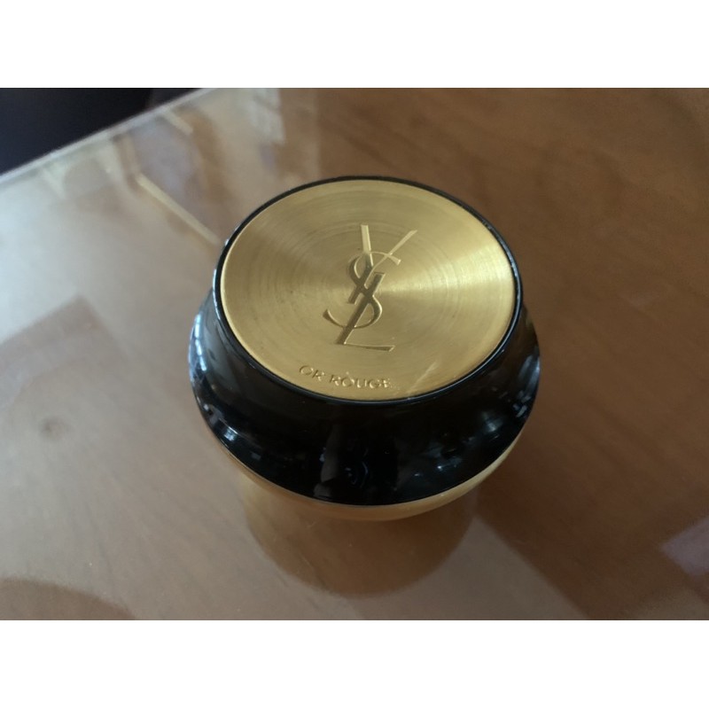 กระปุก skincare YSL Yves Saint Laurent