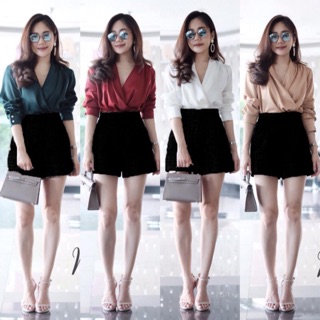 Set เสื้อแขนยาวคอวีไขว้+กางเกงเอวสูงขาสั้น (7157)