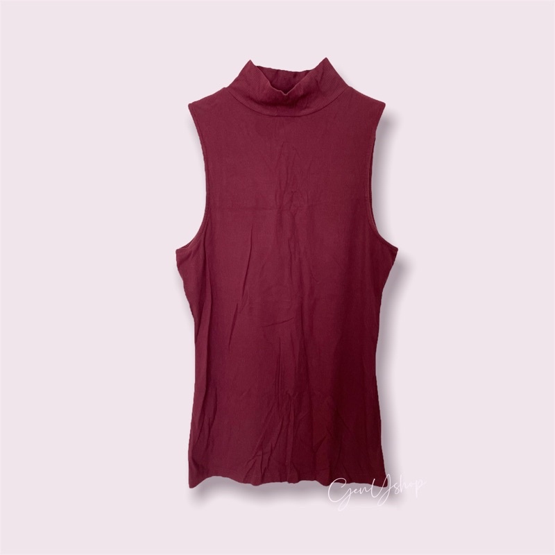 [ส่งต่อ] H&M แท้💯 เสื้อคอปีน แขนกุด (สีแดงเลือดหมู)