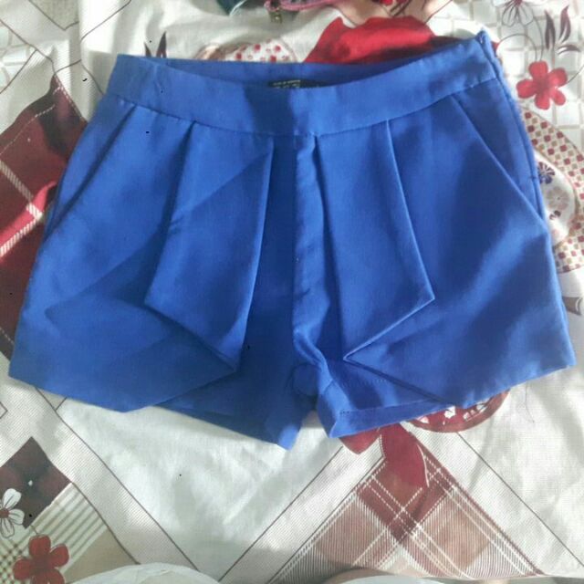 กางเกงขาสั้นzara