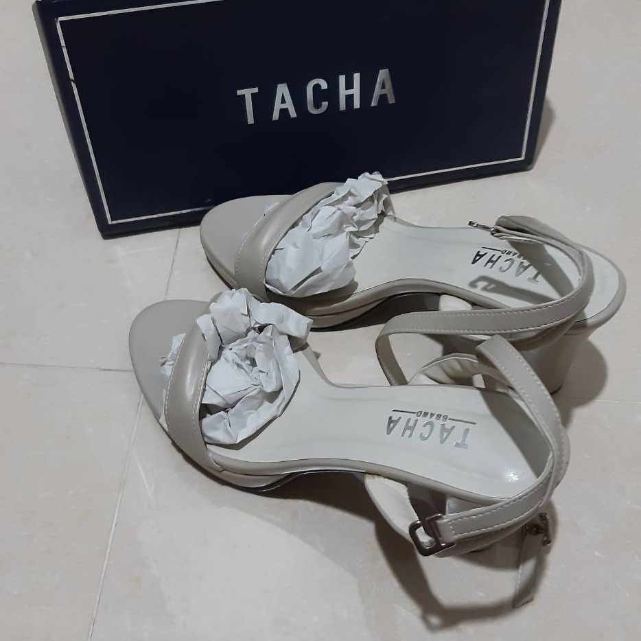 TACHA Comfy heels รองเท้าส้นสูง สีเทา Dark Grey