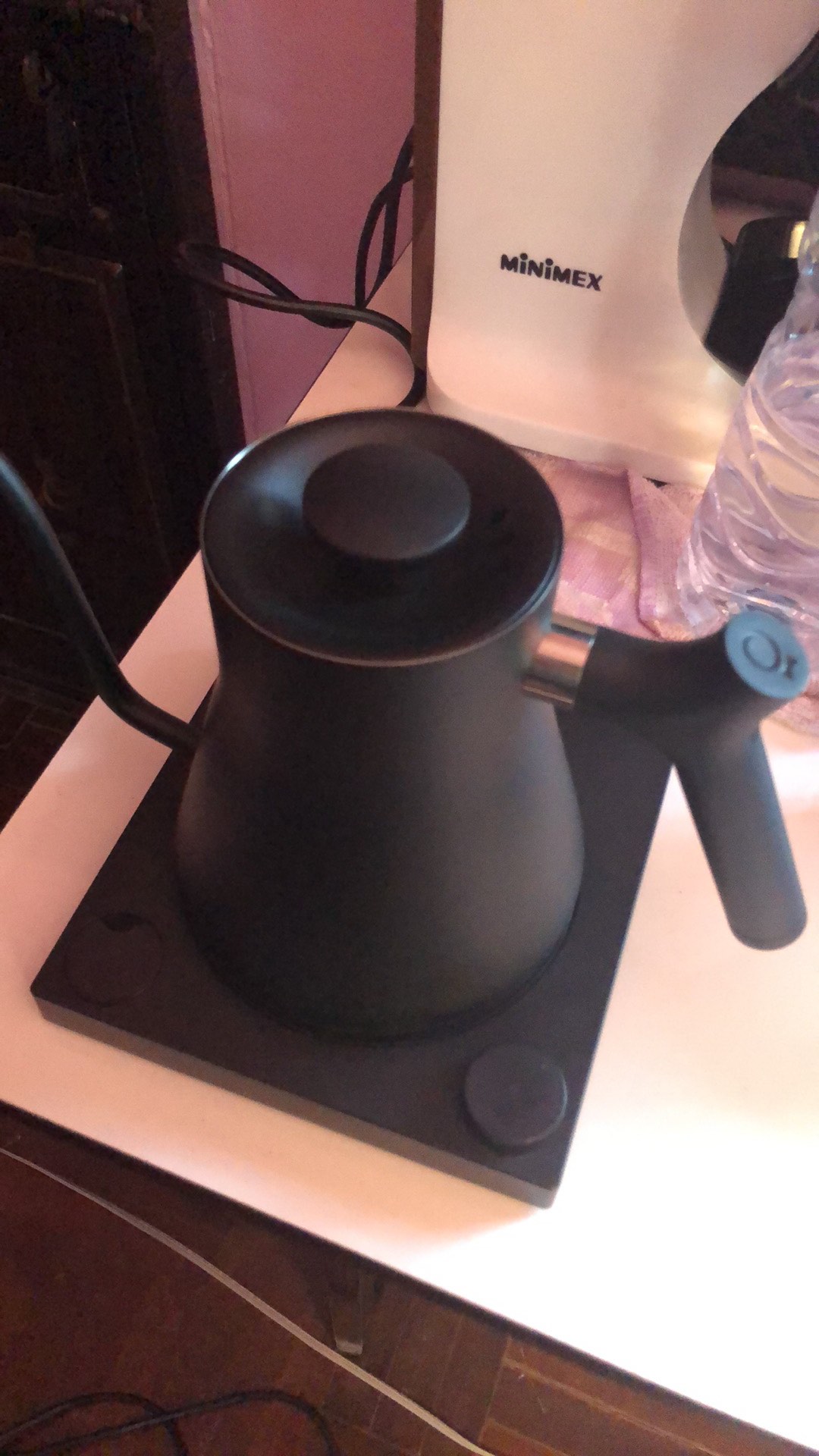 กาดริปกาแฟไฟฟ้า Fellow Stagg intelligent temperature hand made coffee pot temperature control