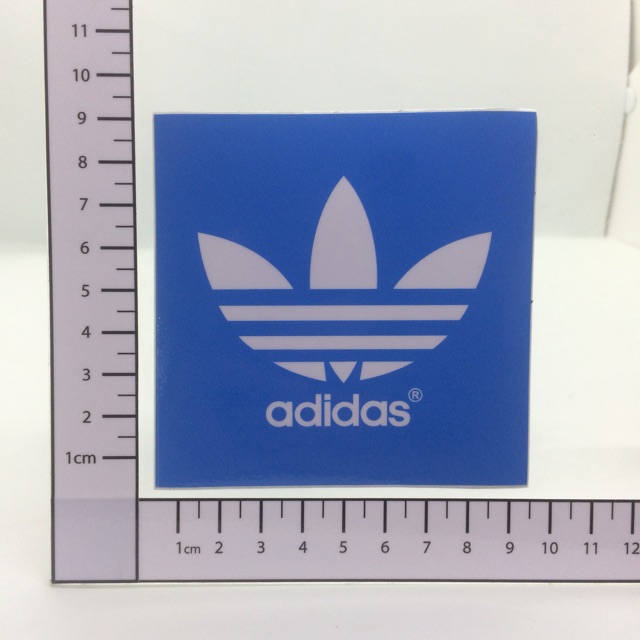 C06 โลโก้ Adidas Square