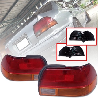 ไฟท้าย (ตูดเป็ด) โตโยต้า โคโรล่า TOYOTA COROLLA AE110/AE111 1995 - 1998 โคมแดง