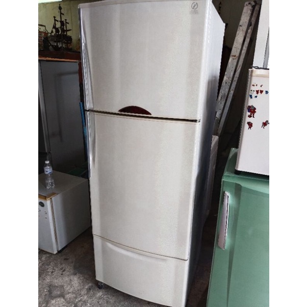ขายตู้เย็นSharp14cuใช้งานได้ปกติ ขายบอดี้ตามสภาพมือสอง