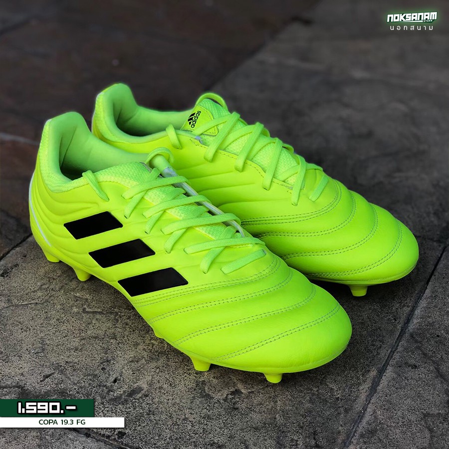 sepatu cleat adidas