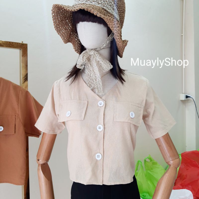ขายดี  เสื้อครอป คอวี ผ้าคอตตอน สไตล์มินิมอล  เสื้อเชิ้ตกระดุมหน้า แต่งกระเป๋าอก แขนสั้น By Muayly Shop ราคา ถูกที่สุด ดีลบีเคเค แกลเลอรีภาพที่ 5