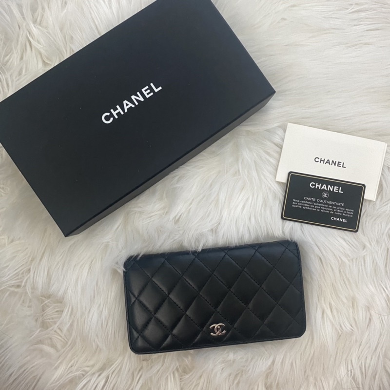 Used Chanel Wallet Lambskin Black Holo 22 มือสองของแท้