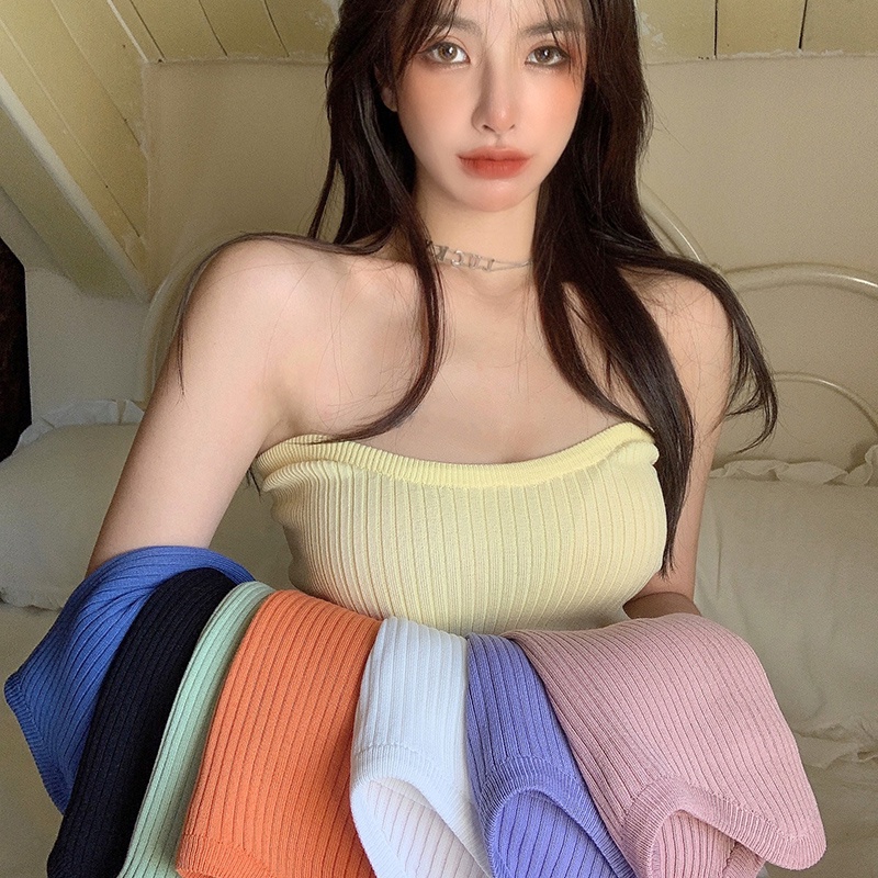 เกาะอกผ้าไหมพรมสีพึ้น เนื้อผ้าดียืดได้เยอะ เสื้อครอปปาดไหล่ ใส่เป็นเสื้อชั้นในได้ ใส่เป็นตัวเดียวได้ 11069# Lune_grace
