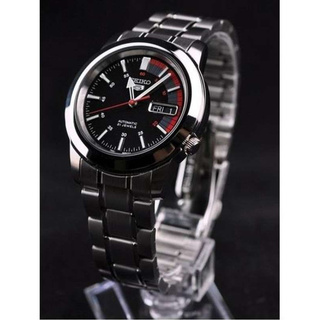 SEIKO 5 Automaticรุ่น SNKK31K1 นาฬิกาข้อมือผู้ชาย สายแสตนเลสสีเงิน หน้าปัด สีดำ แดงประกันศูนย์ไซโก้ไทย 1 ปีเต็ม