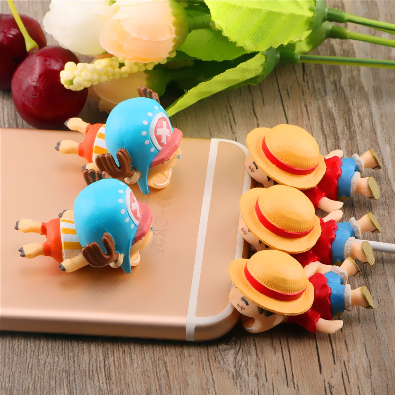 One Piece Chopper Luffy Zoro Cable Protector Bite น่ารักการ์ตูนกัดชาร์จ USB
