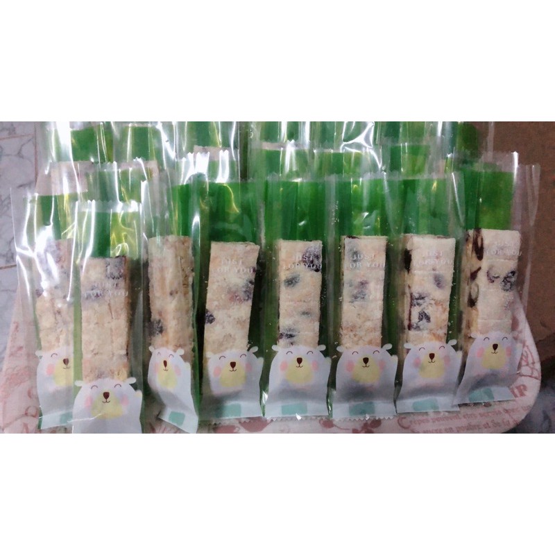 ขนมไต้หวัน (ขั้นต่ำ 2แท่งค่ะ ) snowflake crisp ตังเม นูกัต nougat คุกกี้เกล็ดหิมะแท่งยาวๆ