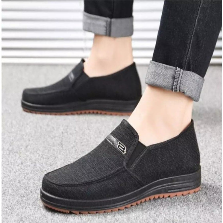 HK016 new!! พร้อมส่ง รองเท้าผ้าใบแบบสวม รองเท้าผ้าใบชาย รุ่นHK016