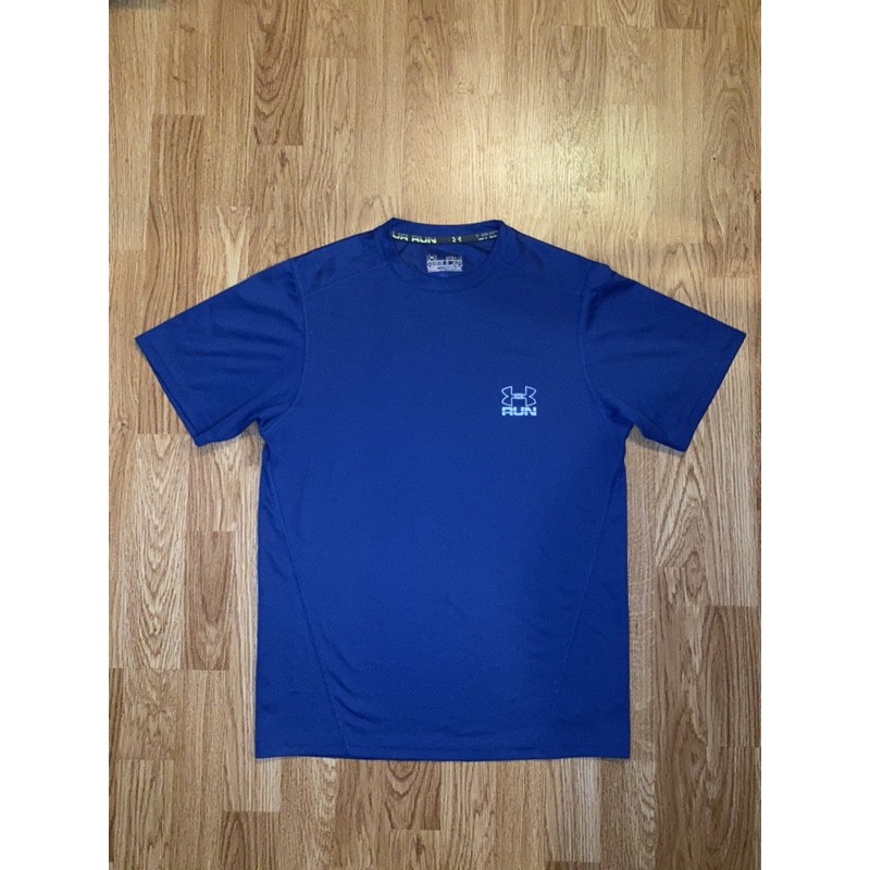 เสื้อunderarmourแท้.