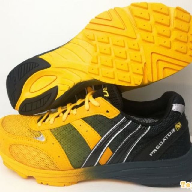 ❈☢**รับชำระปลายทาง** PAN Predator Ace รองเท้าวิ่ง รองเท้ากีฬาแพน รุ่น PF16L8