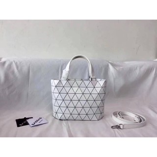 กระเป๋าสะพาย Bao bao issey miyake bag