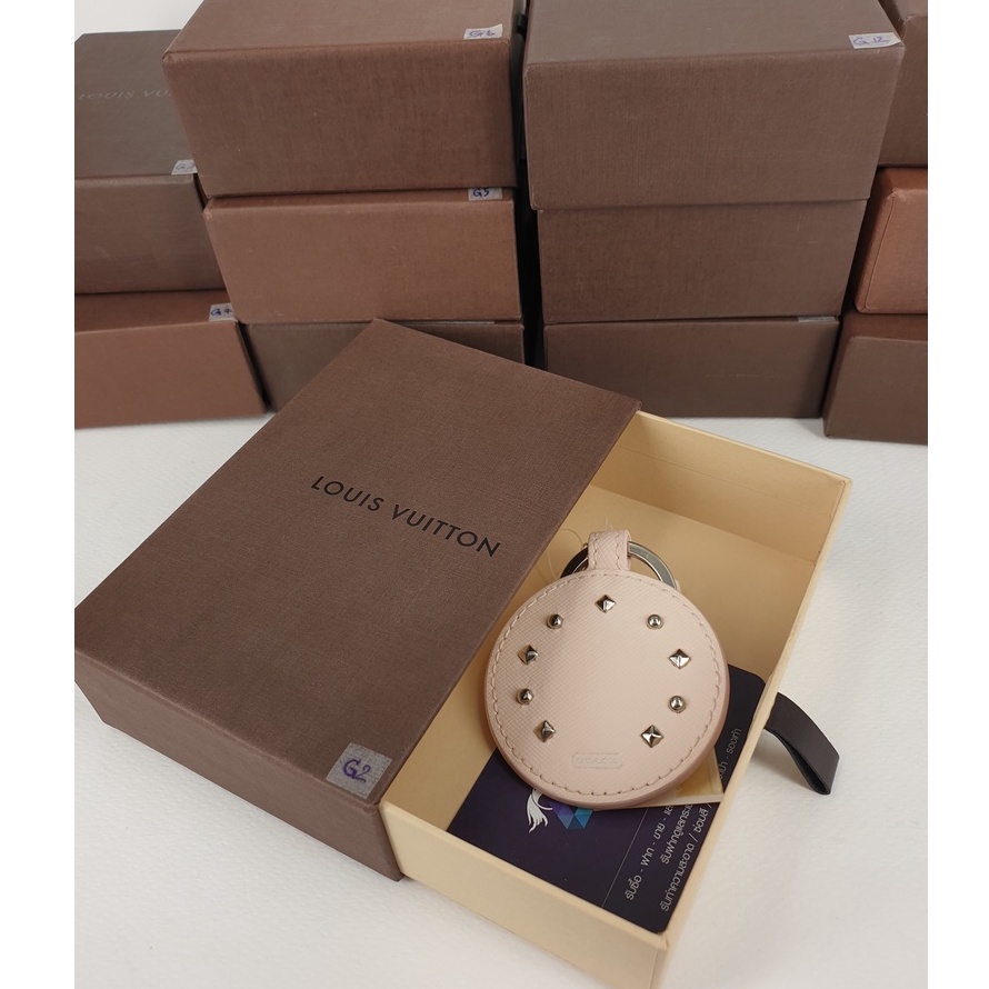 กล่องลิ้นชัก LV แท้ หลุยส์ วิตตอง Louis Vuitton Boxes สำหรับ พวงกุญแจ กระเป๋าใส่เหรียญเล็กๆ Keychain or Accessory