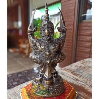 พญาครุฑทวีทรัพย์เสริมอำนาจบารมีหนุนดวงเสริมมงคล