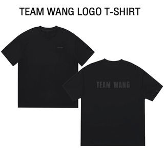 เสื้อยืดผ้าฝ้ายพิมพ์ลายTEAM WANG LOGO T-SHIRT ทีมวัง เสื้อยืดโลโก้ทีมวัง เสื้อยืดผ้า Cotton 100% พิมพ์ LOGO  TEAM WANG ส