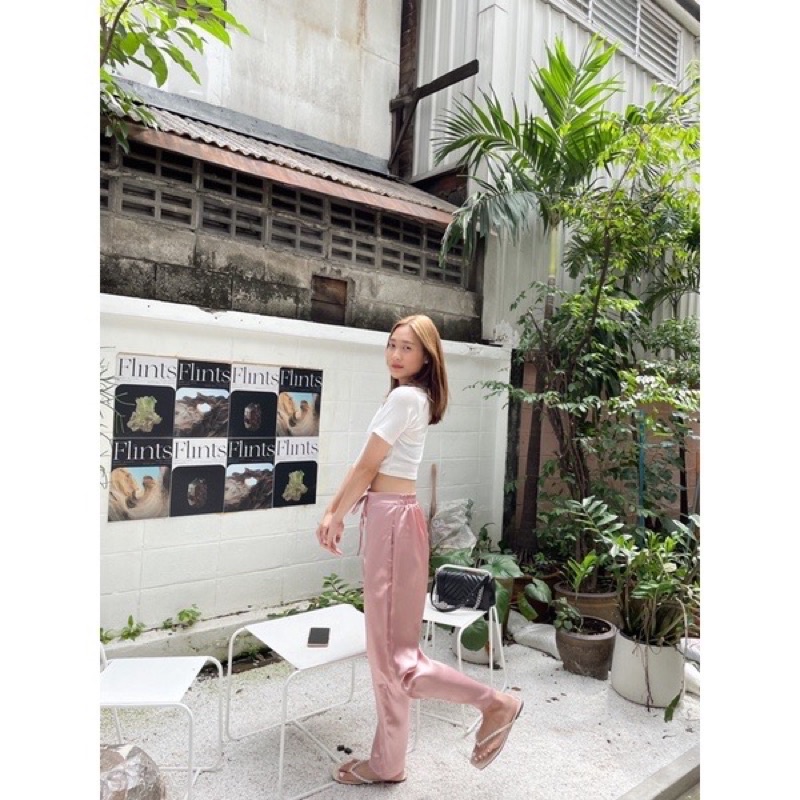 ส่งต่อ Midnight.lullabyy[Jiji pants]