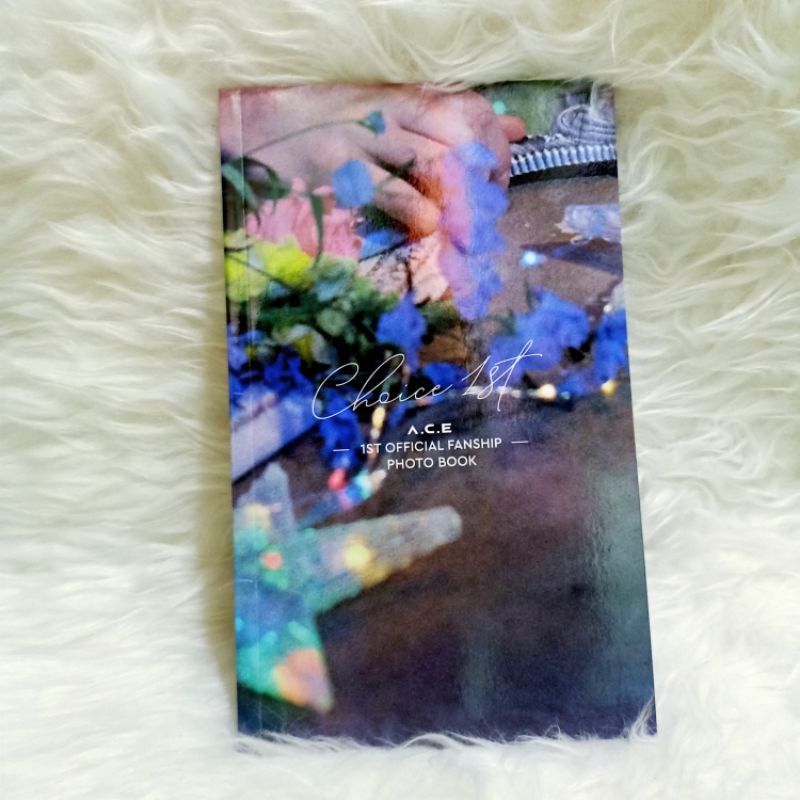 (จอง) Ace 1st Fanship Vlive Photobook