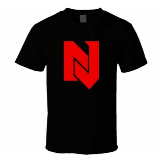 มาใหม่ เสื้อยืดลําลอง แขนสั้น พิมพ์ลาย Nicky Jam Hot L0Go สไตล์วินเทจ สําหรับผู้ชายS-5XL