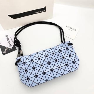 BAO BAO ISSEY MIYAKE CROSSBODY BAG กระเป๋าบาวบาว อิซเซ่ มิยาเกะ ขนาด 12x6 นิ้ว