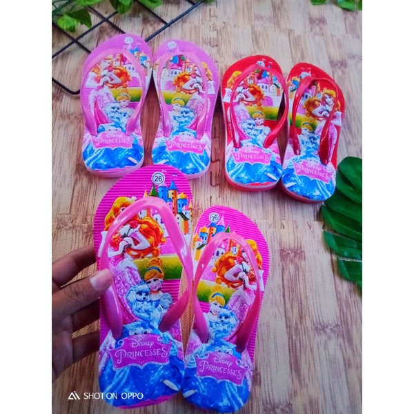 [ขนาด 21-35] GIRLS FLIP-FLIP SANDALS 2-8 YEARS OLD PRINCESS CINDERELLA CHARACTER / CUTE GIRLS SANDAL