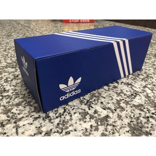 ADIDAS กล่องรองเท้า Shoe box