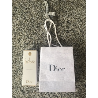 ถุงกระดาษแบรนด์เนม / ⭐️ถุงกระดาษ dior +พร้อมริบบิ้น⭐️