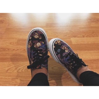 รองเท้าผ้าใบ Vans Game over
