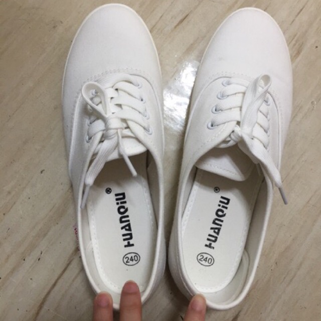 รองเท้าทรง ked size 38