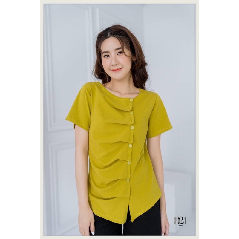 🌻A21Shop🌻เสื้อยืด ดีเทลเย็บจับจีบติดกระดุม