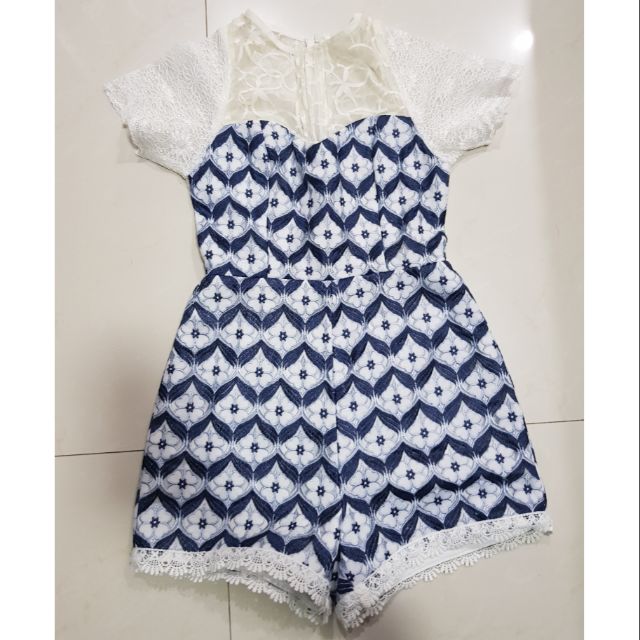 ชุดจั๊มสูทขาสั้น jumpsuit แบรนด์ karat boutique