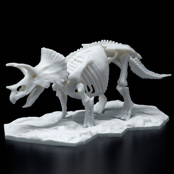 1061660 BANDAI SPIRITS DINOSAUR MODEL KIT LIMEX SKELETON Triceratops