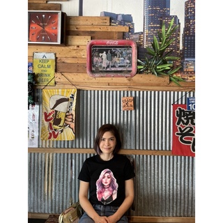 เสื้อยืดลายการ์ตูนวินเทจ เกิร์ลของ OV