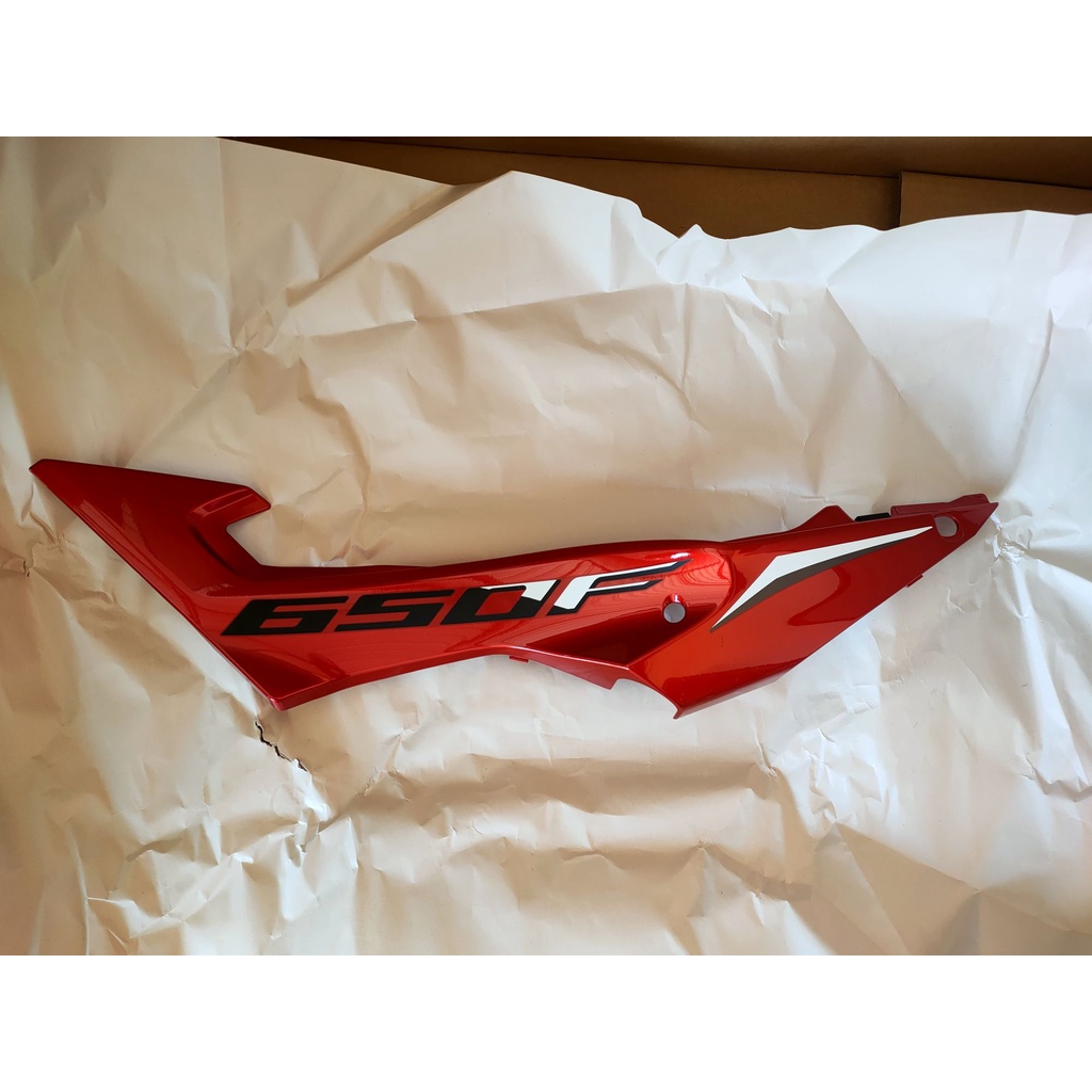 83600-MJE-G00ZAฝาครอบตัวถังแท้ด้านหลังซ้ายพร้อมสติ๊กเกอร์CB650Fรุ่นปี2018,1ชิ้น