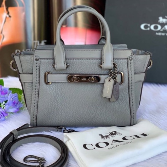 (ผ่อน0%) กระเป๋า สะพายข้าง หนังแท้ งานshop สีเทา COACH Pebble Leather Mini Swagger 20 Crossbody Handbag grey 36235