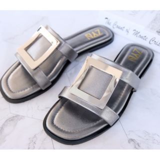 ซินสตูดิโอ : ZYN STUDIO VIVER SANDALS GREY